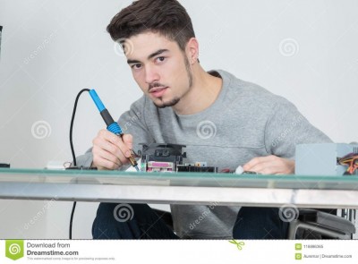 never-google-soldering-stock-photos-v0-63sb874rfwr81.jpg