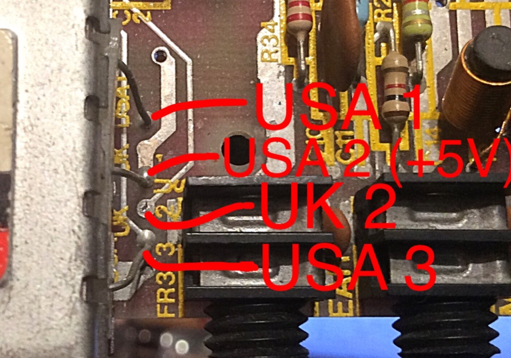 USA modulator video and +5V connections on a issue 3 board - close up