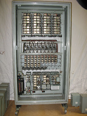 STC Private Automatic Telephone Exchange ( PAX ) 1949 Strowger.JPG